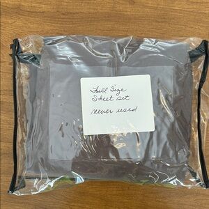 NEW! Full Size Sheet Set